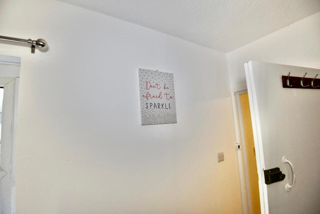 Come On In Villa Pontypridd Exterior foto